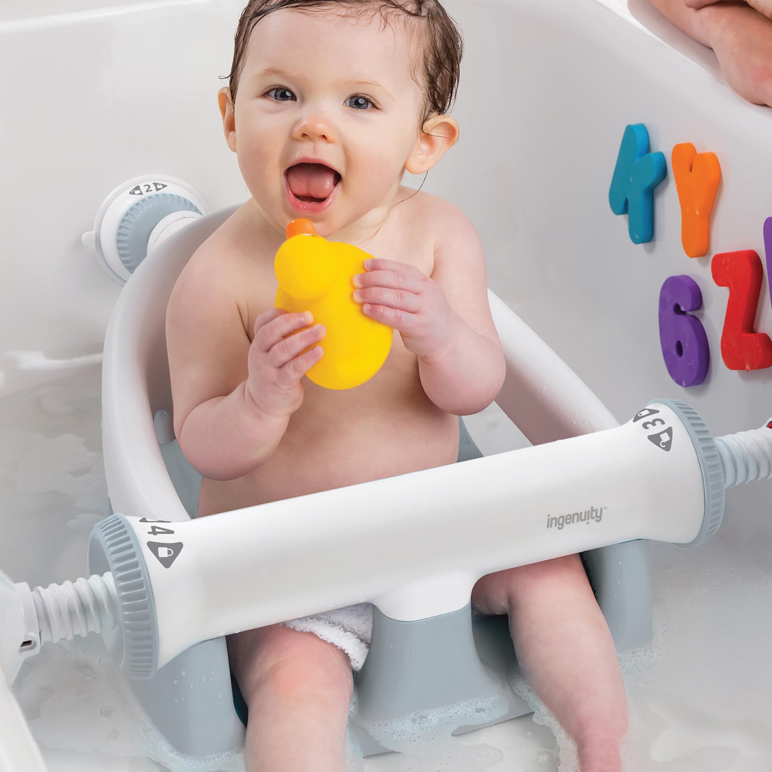 Ghế tắm điều chỉnh với ba giác hút